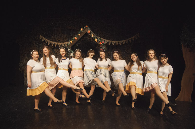 File:Chorus of Bridemaids.jpg